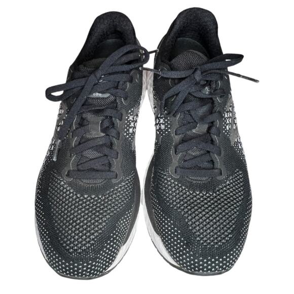New Balance Women's black and white Competition Running Shoes sneakers - Picture 11 of 12